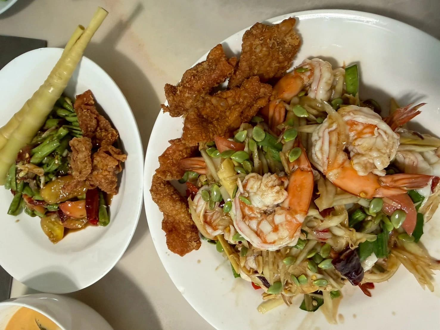 ส้มตำกุ้งสดรสแซ่บ